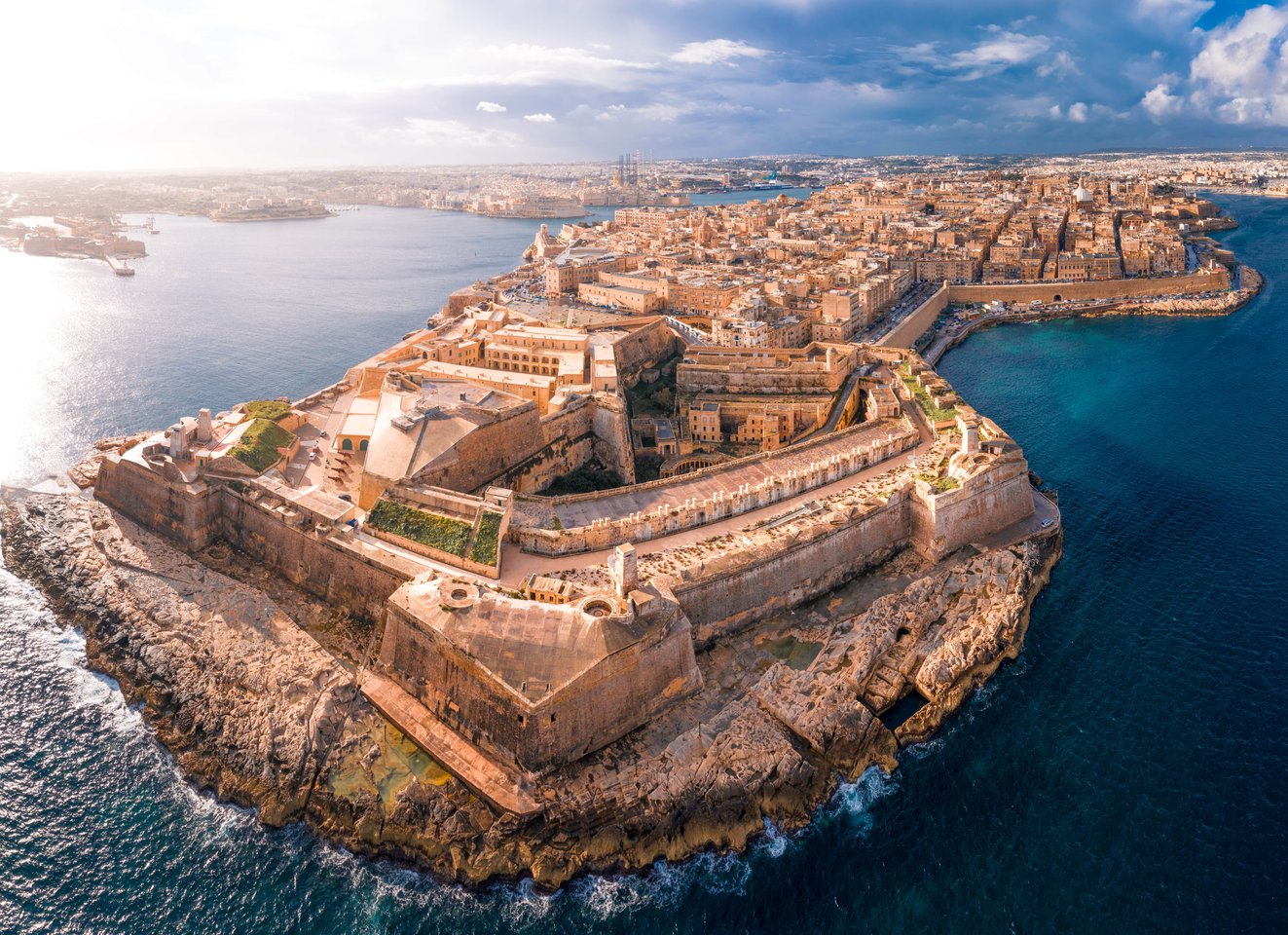 hosteleria-turismo-malta-background-min